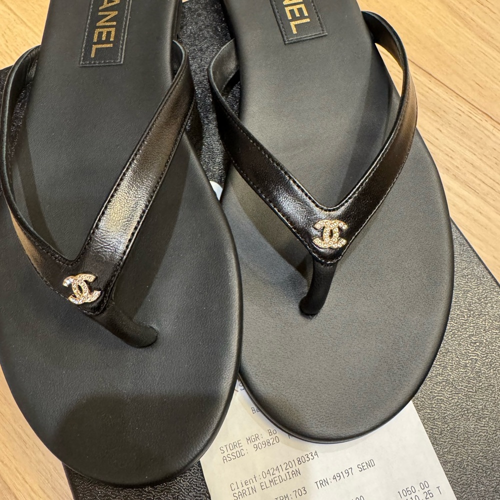 CHANEL Black Leather Sandals - Picture 4 of 5